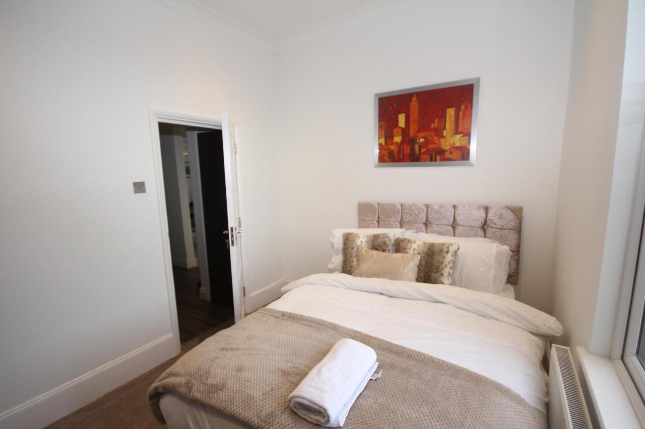 Great West Road Apartments Flat C Λονδίνο Εξωτερικό φωτογραφία