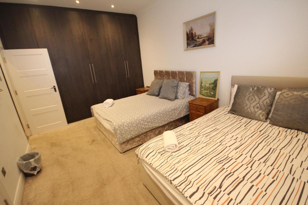 Great West Road Apartments Flat C Λονδίνο Εξωτερικό φωτογραφία